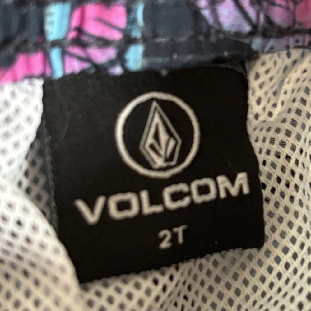 Volcom Pink‎ and Blue Patterned Shorts Size 2T NWT